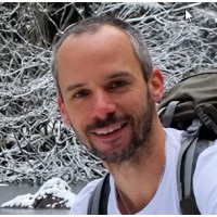 Viktor Schiller (Wim Hof Method, BASE system, TAO) logo - Similar company to De Chillfaktor - Workshops Wim Hof Methode
