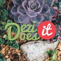 Dezi Does It logo - Similar company to Cuz.