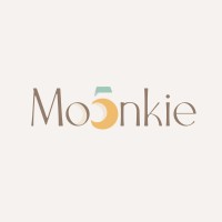 Moonkie logo - Similar company to Slapfive: Customer Marketing