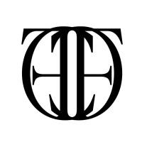 Fashion Curvy logo - Similar company to Dress Code (Queen'S University)