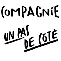 Un Pas de Côté (Cie de théâtre) logo - Similar company to Tous Danseurs
