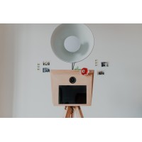Le Frenchy Photobooth logo - Similar company to Terre Ugo