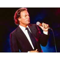 Julio Iglesias