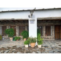 Librería La Trinchera logo - Similar company to Cementerio De Libros