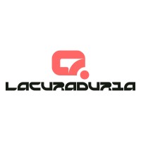 Q | La Curaduría