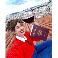 Wine Gini logo - Similar company to Balzac Communications & Marketing