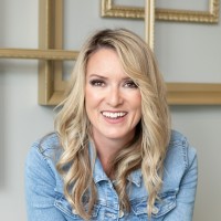 Web Designer Academy with Shannon Mattern logo - Similar company to Efficient Logo Designer