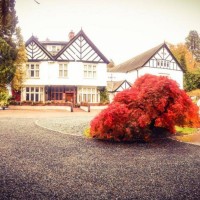 Lindeth Howe logo - Similar company to Seven-Hospitality