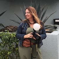 Pamela Bruni Photography logo - Similar company to Scenik.Io