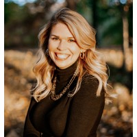 Shauna Contois Photography & Media