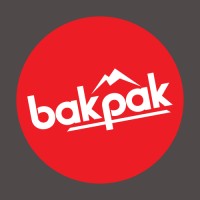 Bakpak Revista de Aventura logo - Similar company to Mas Editorial