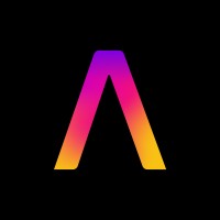 Layer Up logo - Similar company to Bauc.