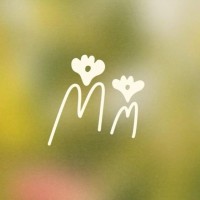 Murmmullos logo - Similar company to •••Centro