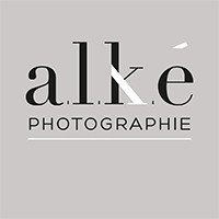 Alké Photographie logo - Similar company to Maya Plus