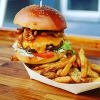 burger Food Truck Paris logo - Similar company to Track The Truck
