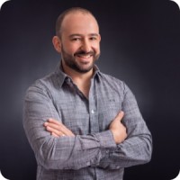 Dr. Douglas Garcia logo - Similar company to Side By Side Idiomas