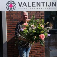 Bloemsierkunst Valentijn logo - Similar company to Art Systems Bv