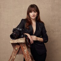 Evely Photography logo - Similar company to Millionyou