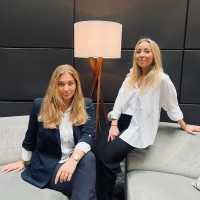 Clara x Louise Podcast logo - Similar company to Sid