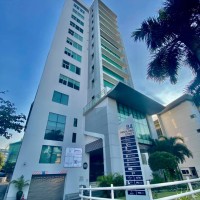 Uniteam Building