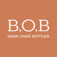 B.O.B Bars Over Bottles logo - Similar company to Amokarité Maquiagens Naturais