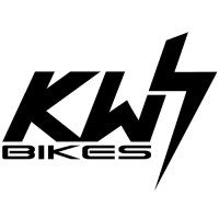 kWh Motors logo - Similar company to Silverback Mobility