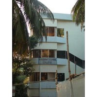 Radiant School and College logo - Similar company to Islamia College