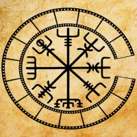 Vegvisir Production AB logo - Similar company to Hemgård Vegvísir