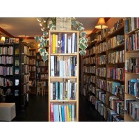 Y'S Books