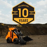 Mcloughlin Mini Loaders logo - Similar company to Flynn Combé Loaders