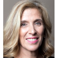 Alexandra Viveiros Collection Homes logo - Similar company to Monte E Freitas