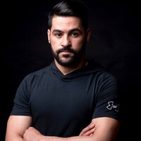 Yas coach logo - Similar company to Mega Fit