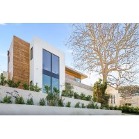 B & R Creative Builders Inc