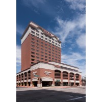 Hampton Inn St. Louis Downtown at the Gateway Arch logo - Similar company to Premier Food Trucks