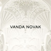Vanda Novak logo - Similar company to Fussét