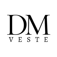 DM Veste Moda Feminina logo - Similar company to Mclane Do Brasil