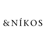 & N Í K O S