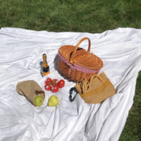 Funny Pretty Nice logo - Similar company to The Sister'S Tea Company