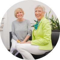 Lola & Laura Personal Shopper Inmobiliario Madrid logo - Similar company to Somrie