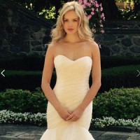 Lea-Ann Belter Bridal logo - Similar company to Rita Vinieris