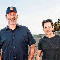 Dean Graziosi logo - Similar company to Mastermind.Com