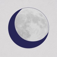 MoonHouse Estudio Creativo logo - Similar company to Dobleclick Software E Ingeniería Sas