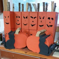R&V Wood Crafts and Creations logo - Similar company to Gifts & Lots More