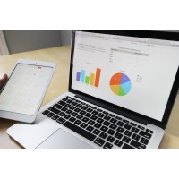 Data analysis and visualization using Python logo - Similar company to Data Pharma