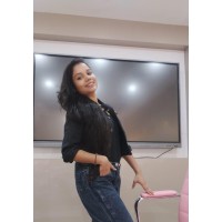 Soniya Pal Makeup Artist - Kahani Makeover logo - Similar company to Karigaree