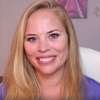 Laura Elsman | Laura's Online Video Academy logo - Similar company to Enjoy Change