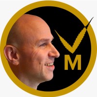 CannaGroep | stichting WietOliePuur logo - Similar company to Xpressionlabs: Hét Softwarelab Voor Web To Print En Brand Management Toepassingen!