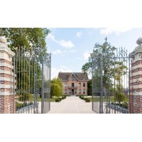 LE DOMAINE DES CALINES logo - Similar company to Dhacier