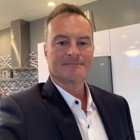 Sarasota Real Estate Michael Linton RE/MAX Platinum Realty logo - Similar company to The Larroche Team