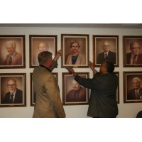 Lisa Bell Fine Artist logo - Similar company to Fine Artist